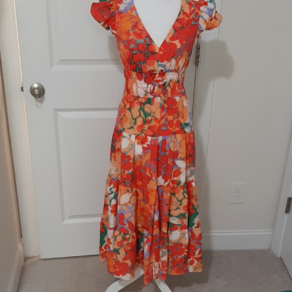Vince Camuto Floral Maxi Dress NWT Size 2